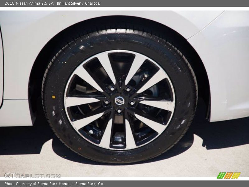 Brilliant Silver / Charcoal 2018 Nissan Altima 2.5 SV