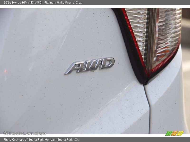 Platinum White Pearl / Gray 2021 Honda HR-V EX AWD