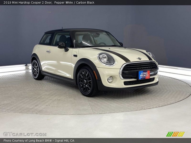 Pepper White / Carbon Black 2019 Mini Hardtop Cooper 2 Door