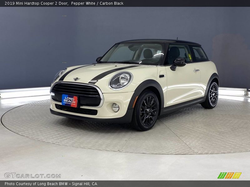Pepper White / Carbon Black 2019 Mini Hardtop Cooper 2 Door