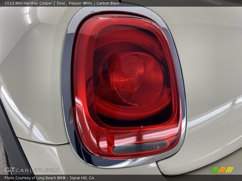 Pepper White / Carbon Black 2019 Mini Hardtop Cooper 2 Door