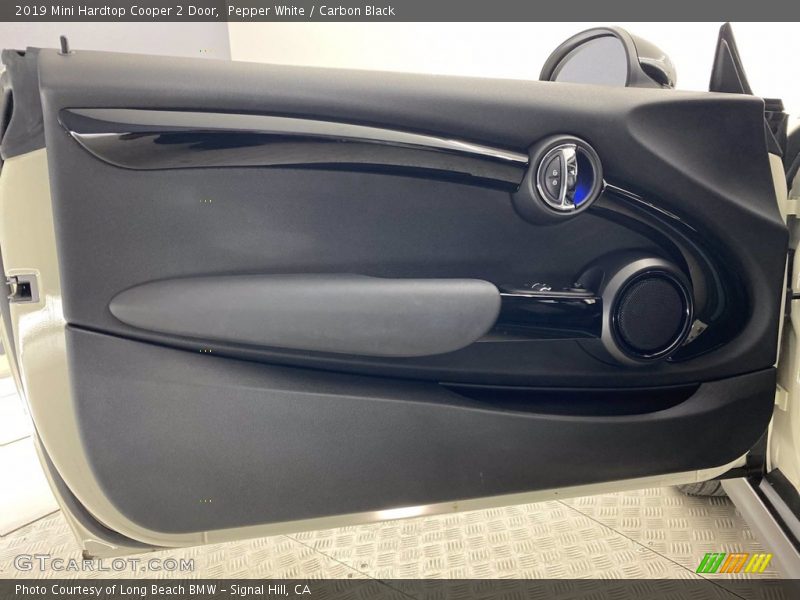 Pepper White / Carbon Black 2019 Mini Hardtop Cooper 2 Door