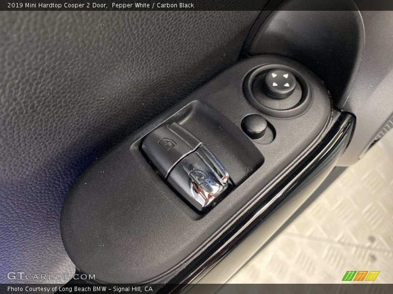 Pepper White / Carbon Black 2019 Mini Hardtop Cooper 2 Door