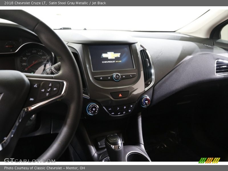Satin Steel Gray Metallic / Jet Black 2018 Chevrolet Cruze LT