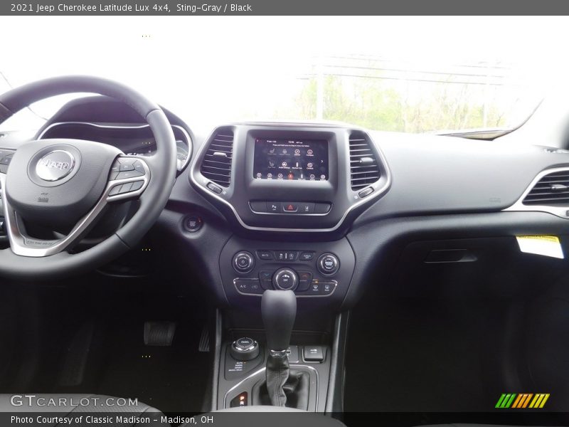 Sting-Gray / Black 2021 Jeep Cherokee Latitude Lux 4x4
