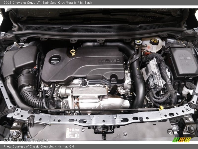 Satin Steel Gray Metallic / Jet Black 2018 Chevrolet Cruze LT