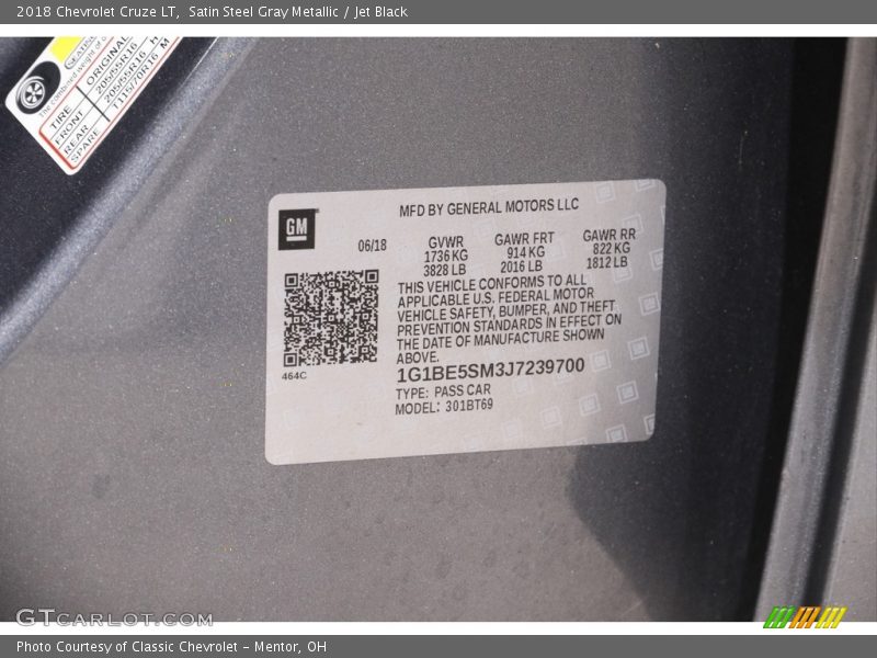 Satin Steel Gray Metallic / Jet Black 2018 Chevrolet Cruze LT