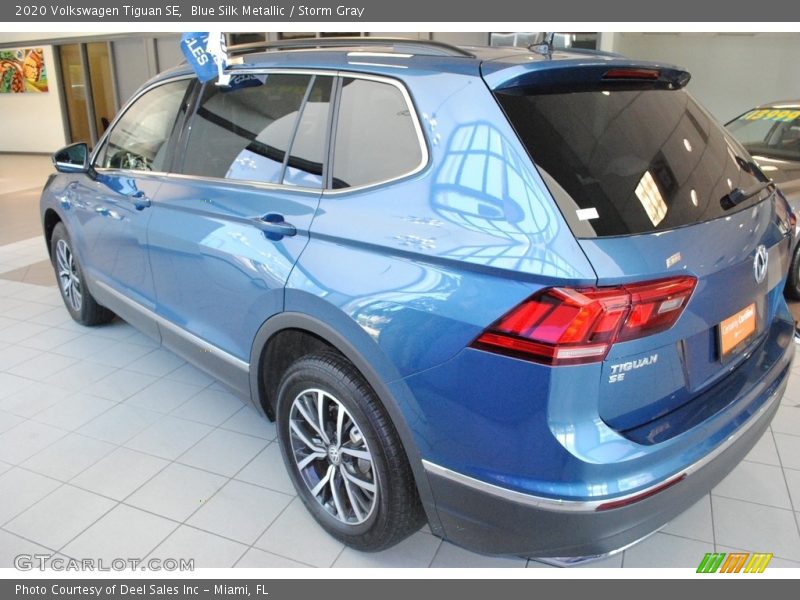 Blue Silk Metallic / Storm Gray 2020 Volkswagen Tiguan SE