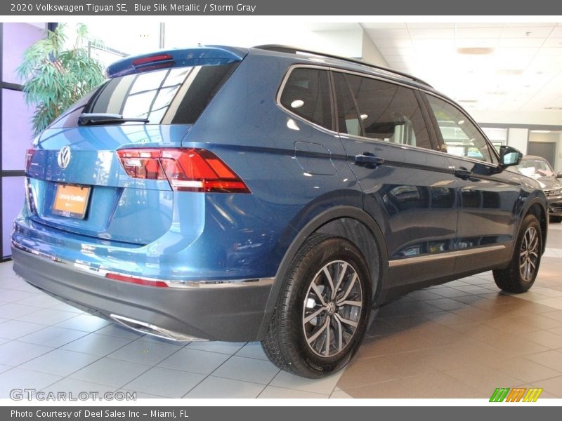Blue Silk Metallic / Storm Gray 2020 Volkswagen Tiguan SE