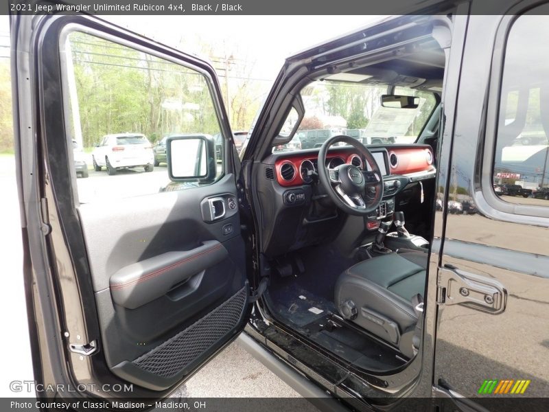 Black / Black 2021 Jeep Wrangler Unlimited Rubicon 4x4