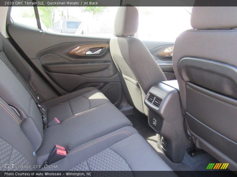 Quicksilver Metallic / Jet Black 2020 GMC Terrain SLE