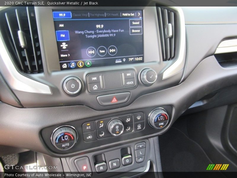 Quicksilver Metallic / Jet Black 2020 GMC Terrain SLE
