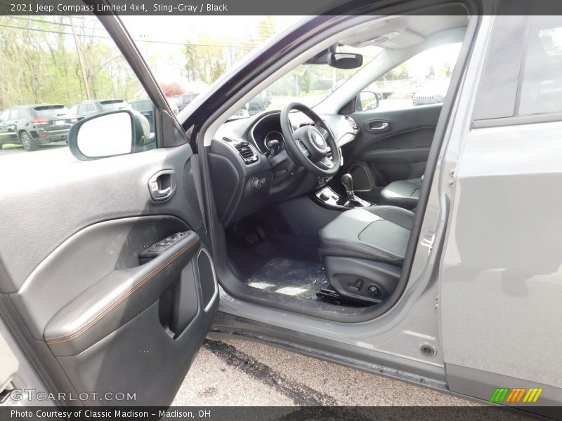 Sting-Gray / Black 2021 Jeep Compass Limited 4x4