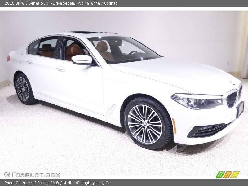 Alpine White / Cognac 2018 BMW 5 Series 530i xDrive Sedan