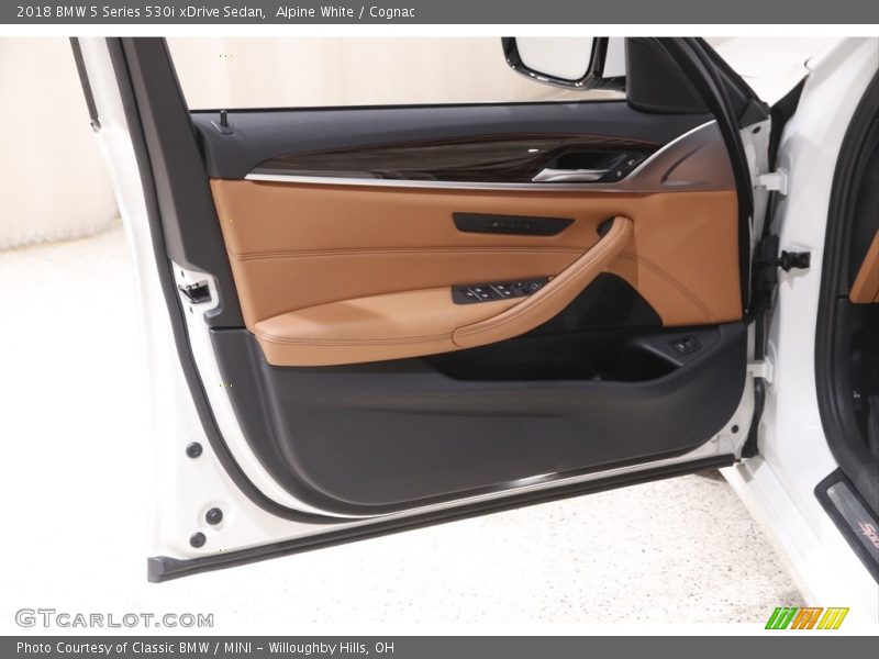 Alpine White / Cognac 2018 BMW 5 Series 530i xDrive Sedan