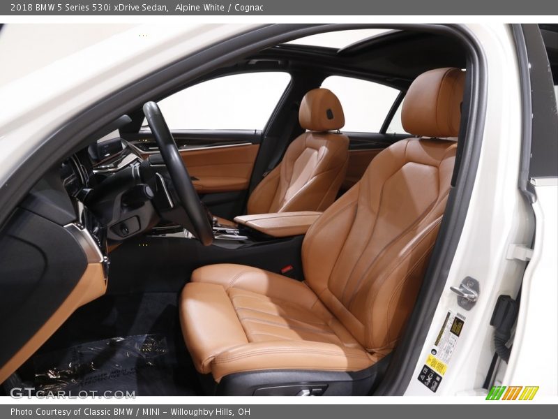Alpine White / Cognac 2018 BMW 5 Series 530i xDrive Sedan
