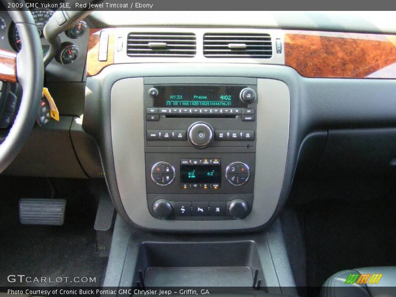 Red Jewel Tintcoat / Ebony 2009 GMC Yukon SLE