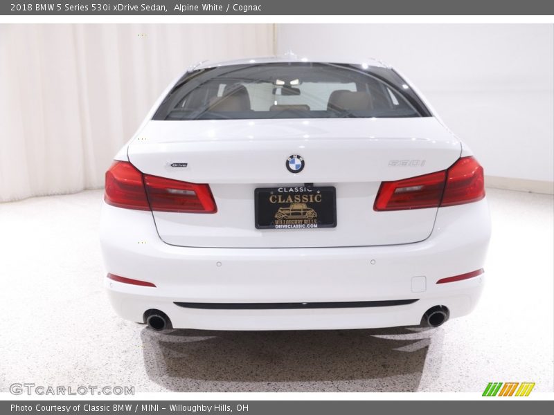 Alpine White / Cognac 2018 BMW 5 Series 530i xDrive Sedan