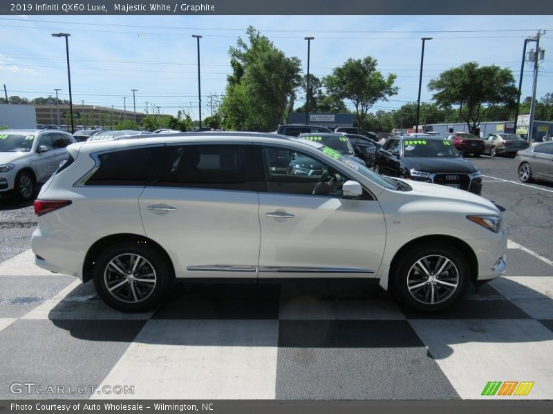 Majestic White / Graphite 2019 Infiniti QX60 Luxe
