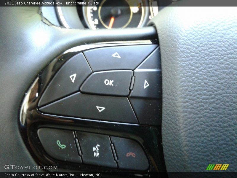 Bright White / Black 2021 Jeep Cherokee Altitude 4x4