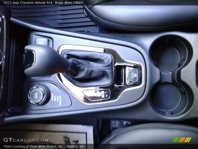 Bright White / Black 2021 Jeep Cherokee Altitude 4x4