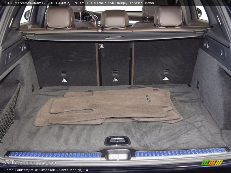 Brilliant Blue Metallic / Silk Beige/Espresso Brown 2018 Mercedes-Benz GLC 300 4Matic