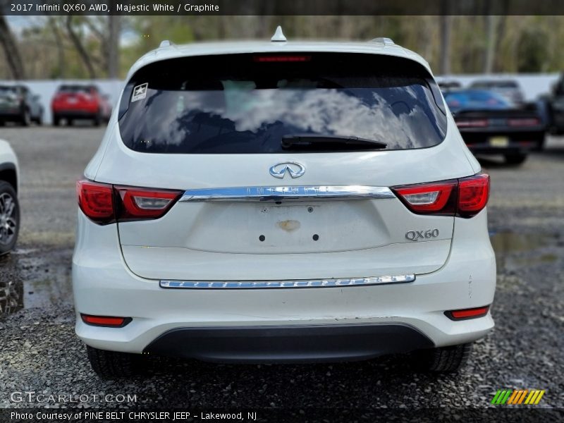 Majestic White / Graphite 2017 Infiniti QX60 AWD