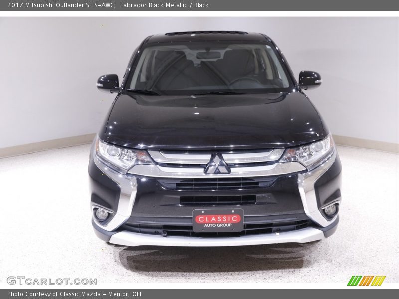 Labrador Black Metallic / Black 2017 Mitsubishi Outlander SE S-AWC