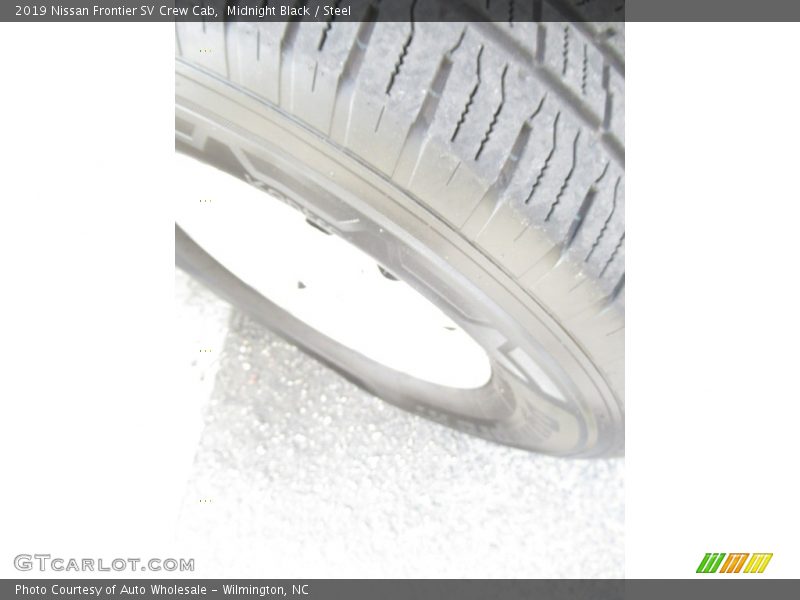Midnight Black / Steel 2019 Nissan Frontier SV Crew Cab