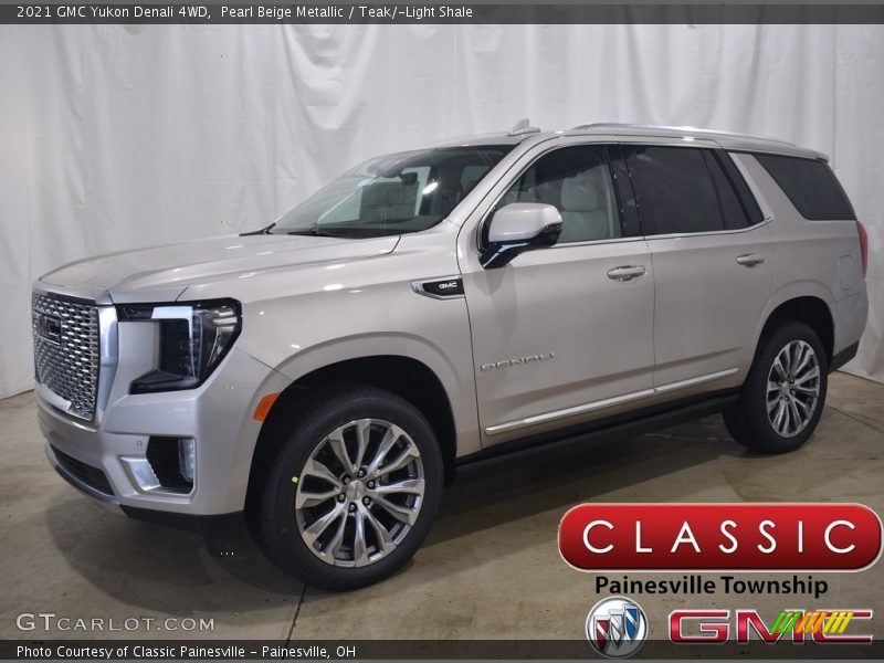 Pearl Beige Metallic / Teak/­Light Shale 2021 GMC Yukon Denali 4WD