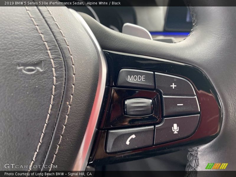 Alpine White / Black 2019 BMW 5 Series 530e iPerformance Sedan