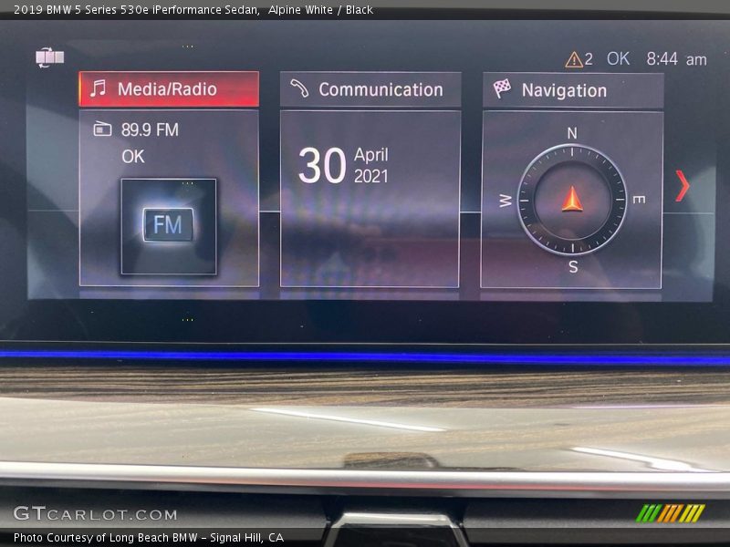 Alpine White / Black 2019 BMW 5 Series 530e iPerformance Sedan