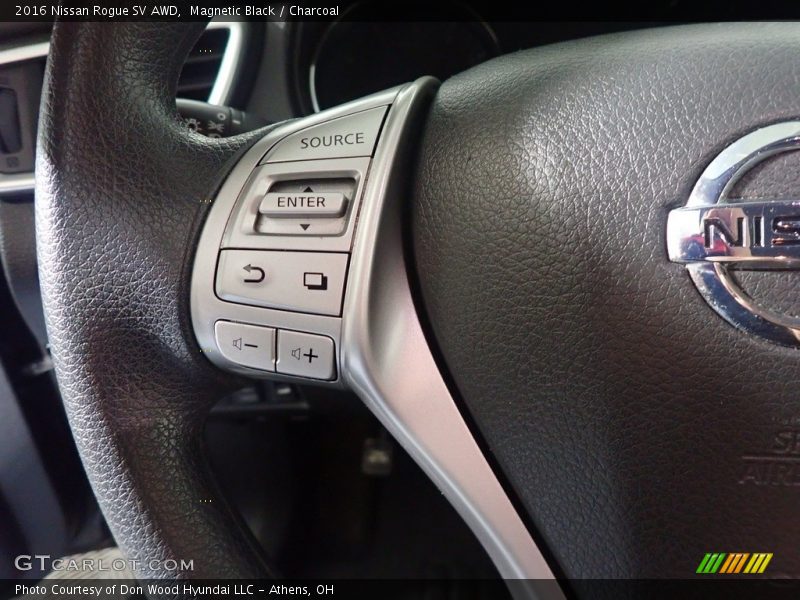 Magnetic Black / Charcoal 2016 Nissan Rogue SV AWD