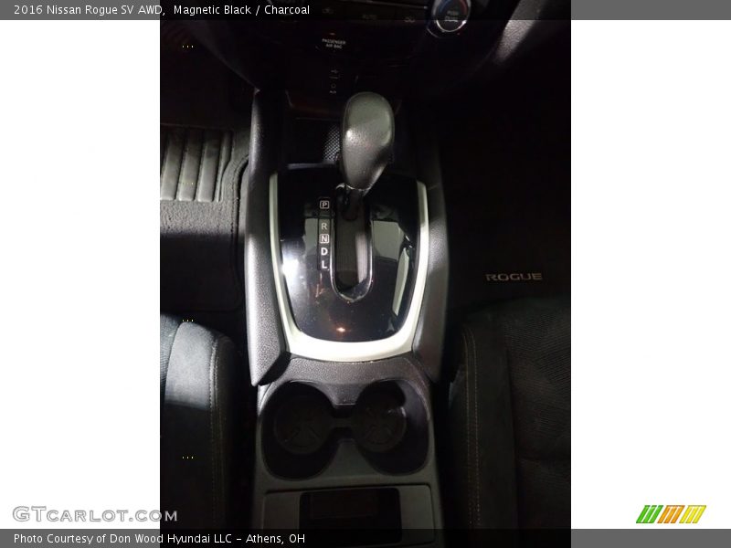 Magnetic Black / Charcoal 2016 Nissan Rogue SV AWD