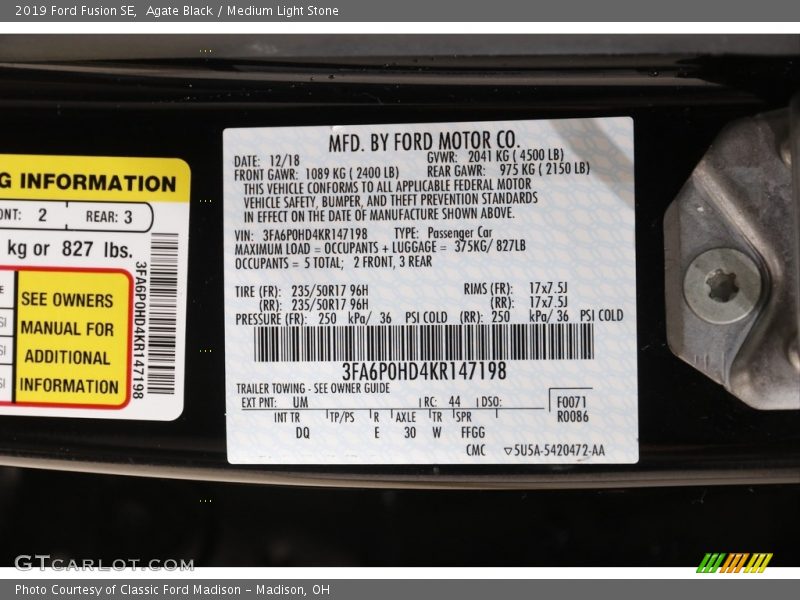 Agate Black / Medium Light Stone 2019 Ford Fusion SE