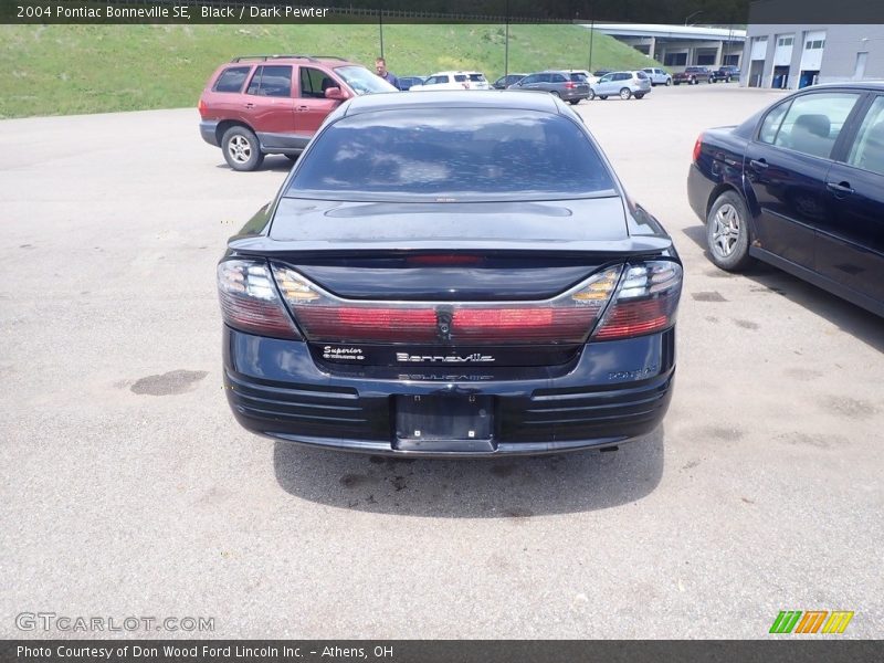 Black / Dark Pewter 2004 Pontiac Bonneville SE