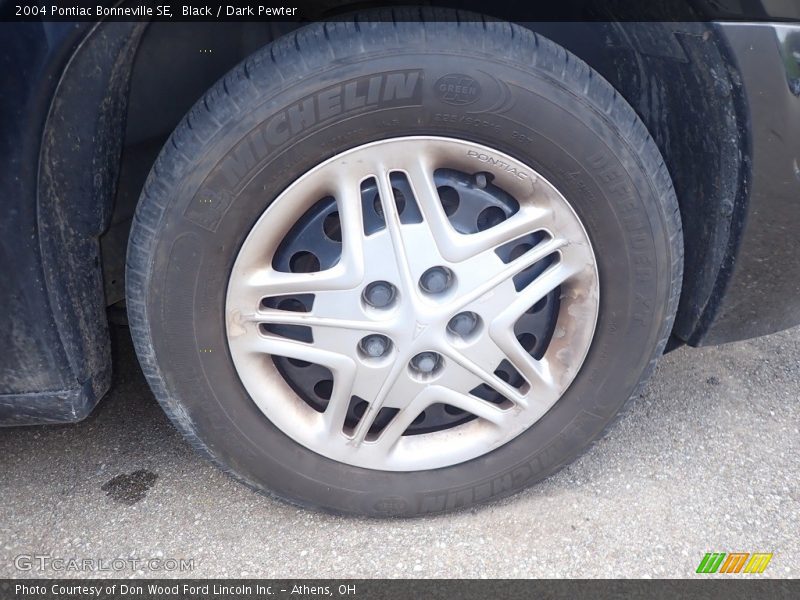 Black / Dark Pewter 2004 Pontiac Bonneville SE
