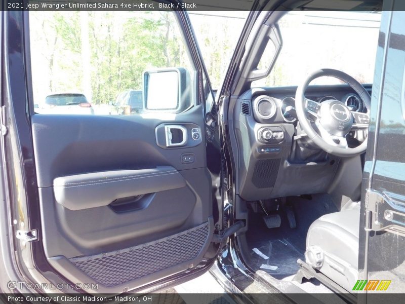Black / Black 2021 Jeep Wrangler Unlimited Sahara 4xe Hybrid