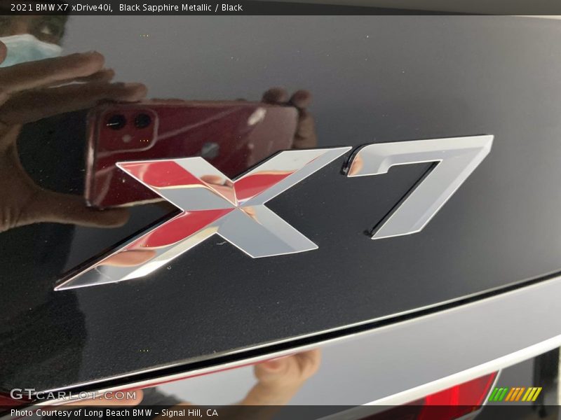 Black Sapphire Metallic / Black 2021 BMW X7 xDrive40i