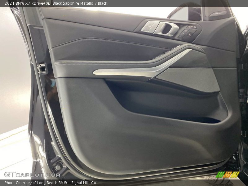Black Sapphire Metallic / Black 2021 BMW X7 xDrive40i
