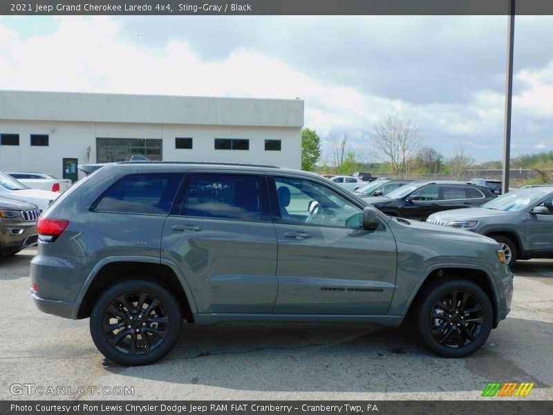 Sting-Gray / Black 2021 Jeep Grand Cherokee Laredo 4x4