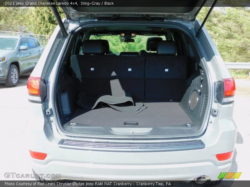 Sting-Gray / Black 2021 Jeep Grand Cherokee Laredo 4x4