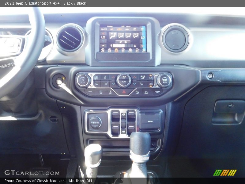 Black / Black 2021 Jeep Gladiator Sport 4x4