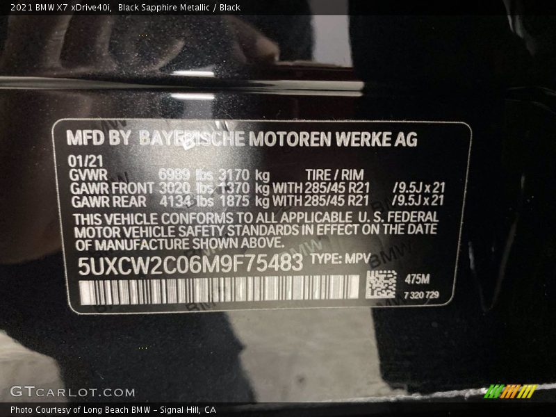Black Sapphire Metallic / Black 2021 BMW X7 xDrive40i