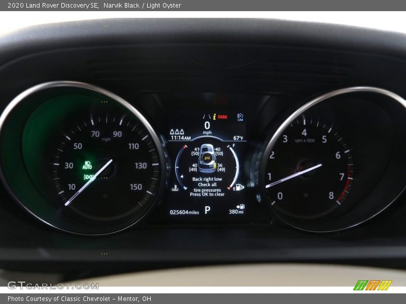 Narvik Black / Light Oyster 2020 Land Rover Discovery SE
