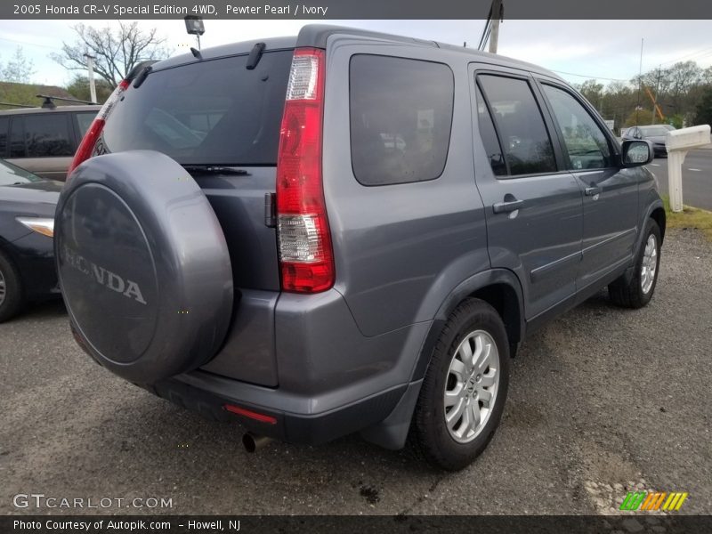 Pewter Pearl / Ivory 2005 Honda CR-V Special Edition 4WD