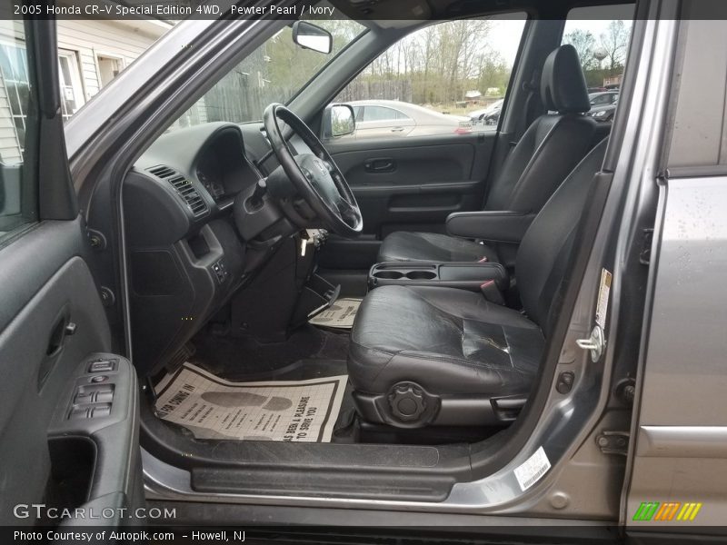 Pewter Pearl / Ivory 2005 Honda CR-V Special Edition 4WD