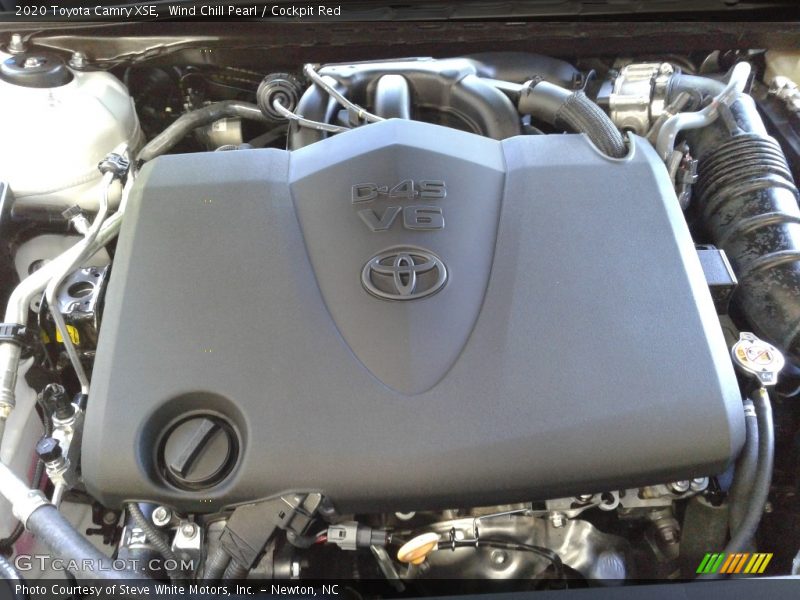 Wind Chill Pearl / Cockpit Red 2020 Toyota Camry XSE