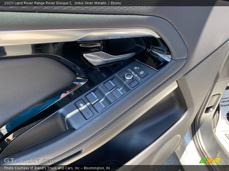 Indus Silver Metallic / Ebony 2020 Land Rover Range Rover Evoque S