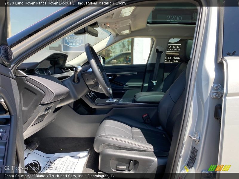 Indus Silver Metallic / Ebony 2020 Land Rover Range Rover Evoque S